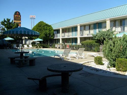 Bossier Inn And Suites Bossier City Exteriör bild